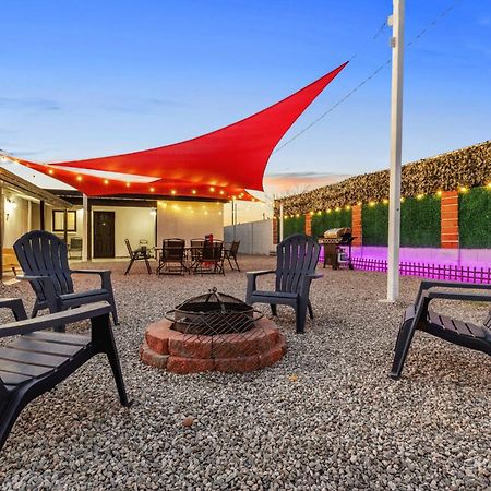 Phoenix Retreat - 2 Bedroom Home With King-Size Bed - 3 Smart Tvs - 10 Min From Airp - Unit A Kültér fotó