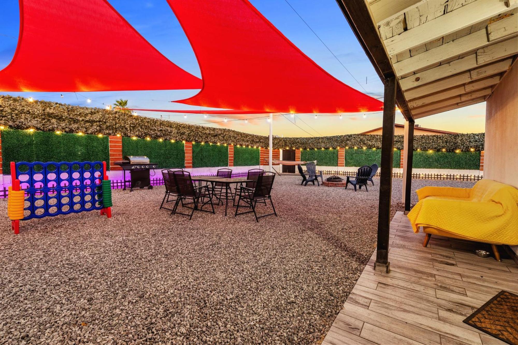 Phoenix Retreat - 2 Bedroom Home With King-Size Bed - 3 Smart Tvs - 10 Min From Airp - Unit A Kültér fotó